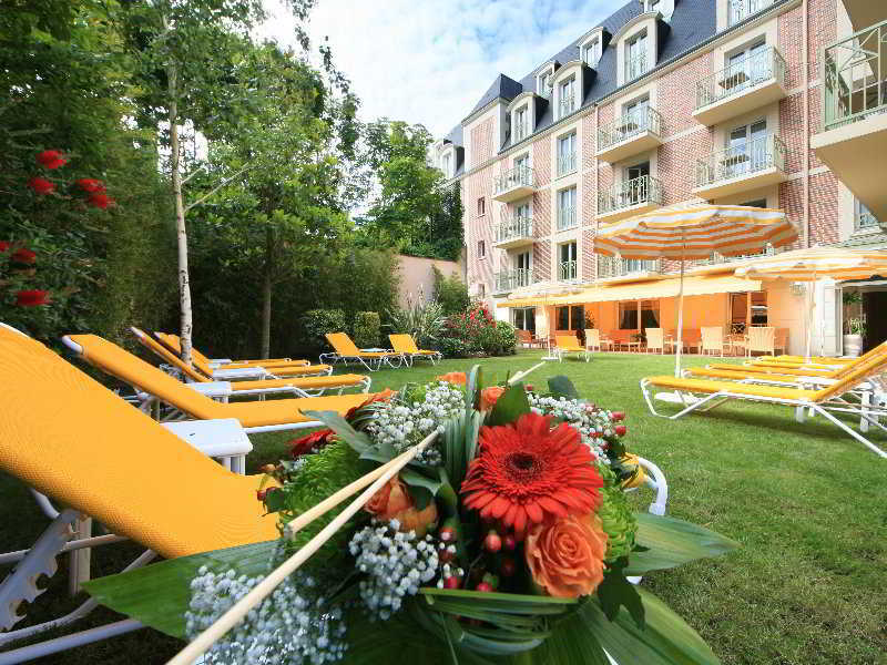 La Closerie & Aparthotel 4*
