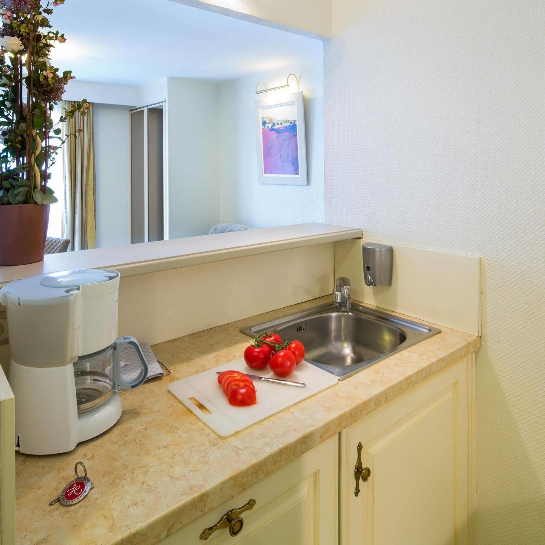 Aparthotel La Closerie & Deauville