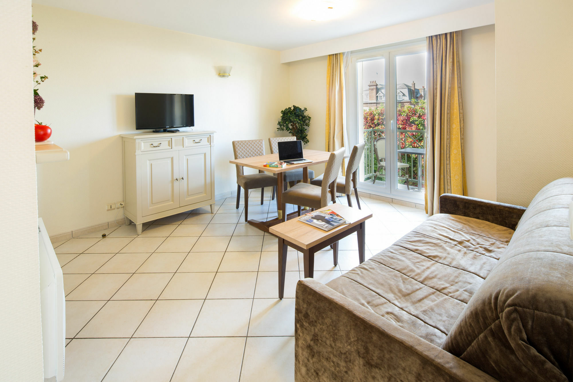La Closerie & Aparthotel 4*